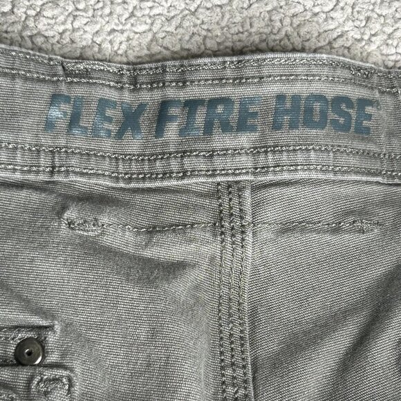 Duluth Trading Shorts Mens 42 Gray Flex Fire Hose Cargo Relaxed Fit Stretch 10" - Picture 3 of 11